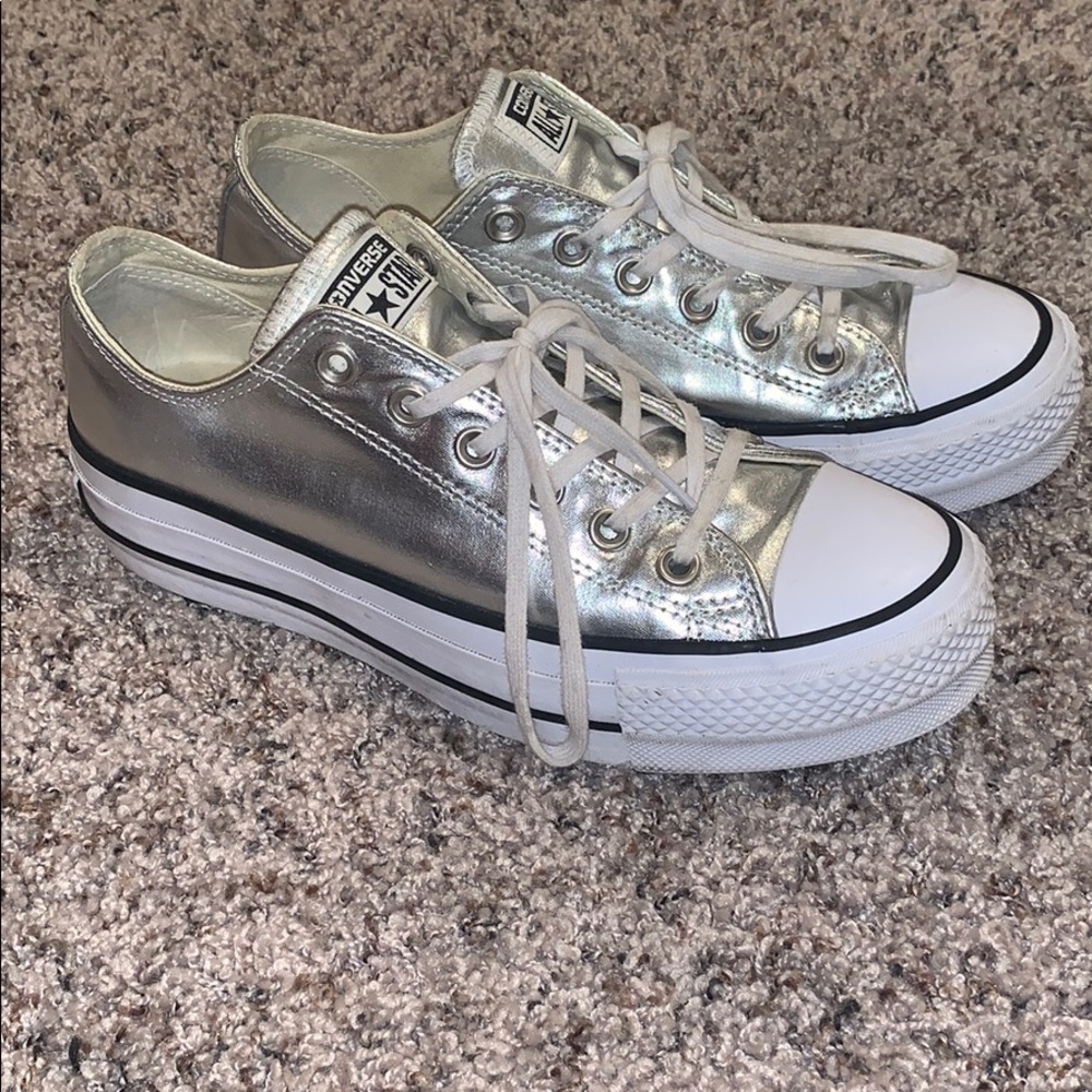 Silver platform converse